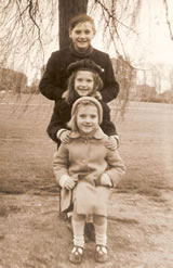 Glen, Melody and Wendy Harding