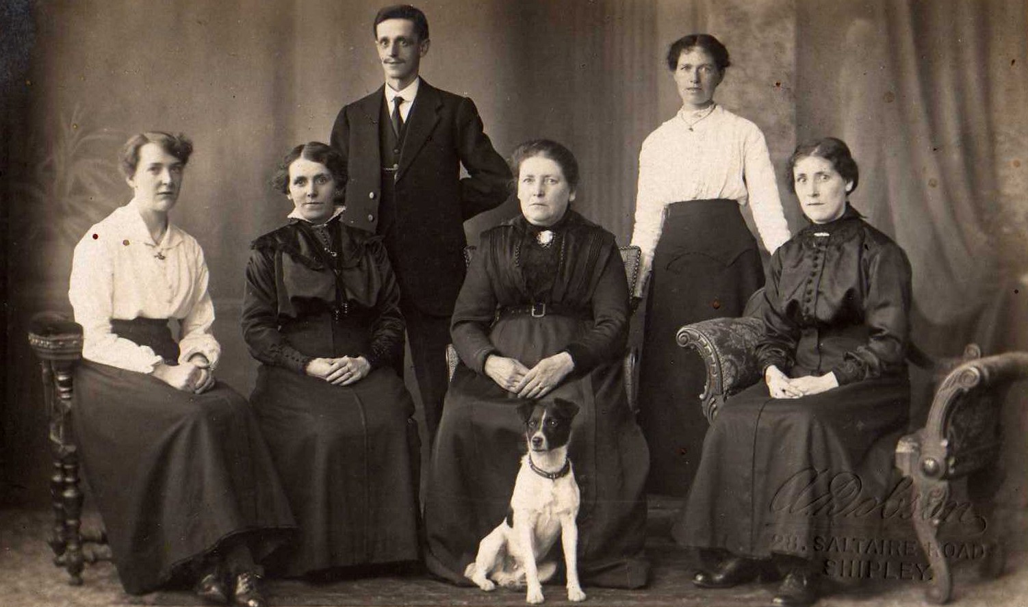 Ellen Walker and family, c 1913